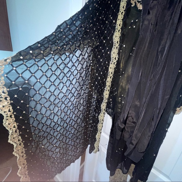 Fancy 3 piece Pakistani Shalwar Kameez - Picture 4 of 4